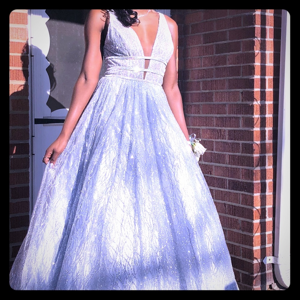 BIG SALE!!! Prom or Wedding Dress - Breathtaking!